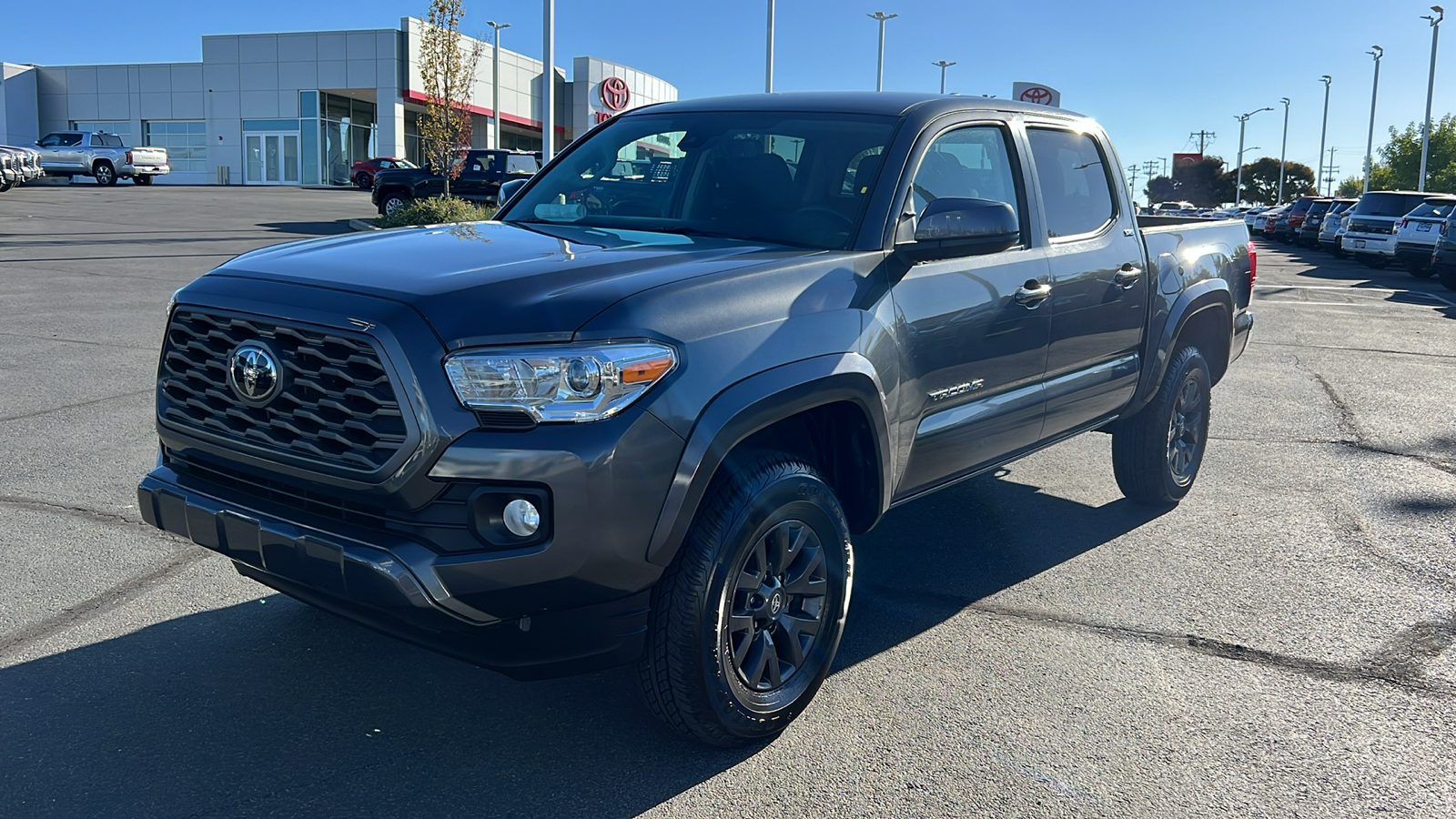 2022 Toyota Tacoma SR5 Double Cab 5 Bed V6 AT 1