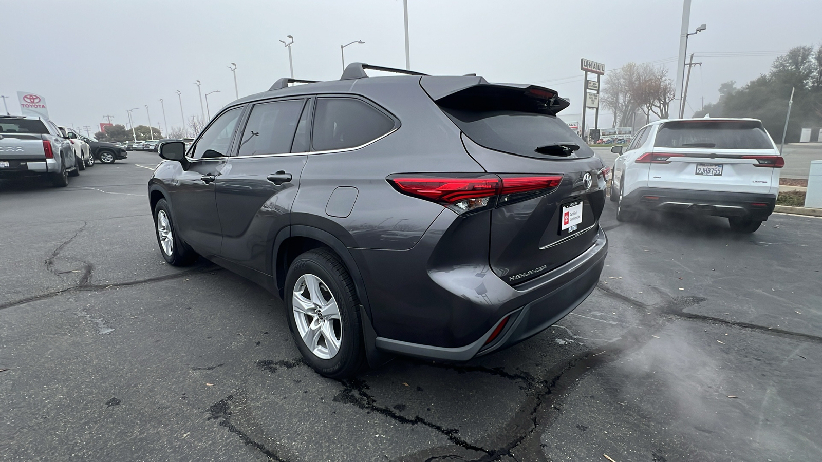 2022 Toyota Highlander LE 4