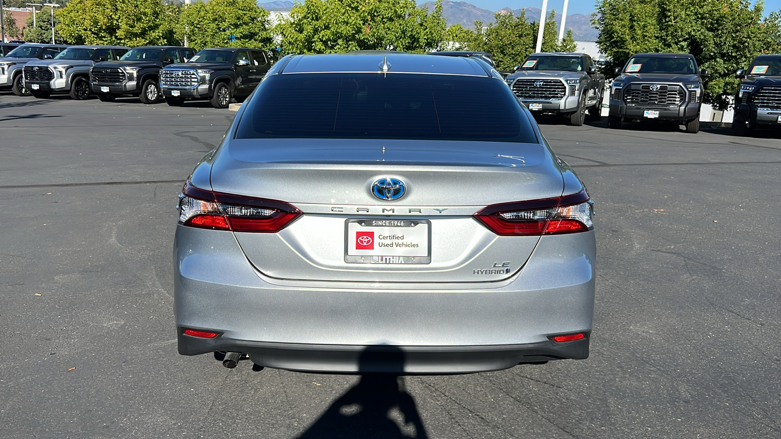 2022 Toyota Camry Hybrid LE 5