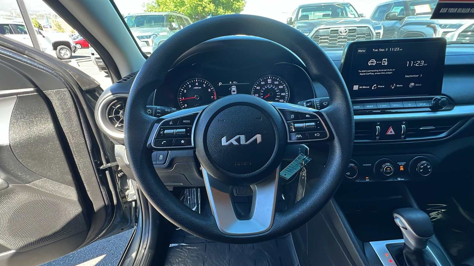 2023 Kia Forte LXS 15