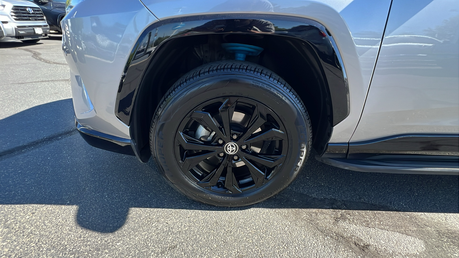 2023 Toyota RAV4 Hybrid XSE 8