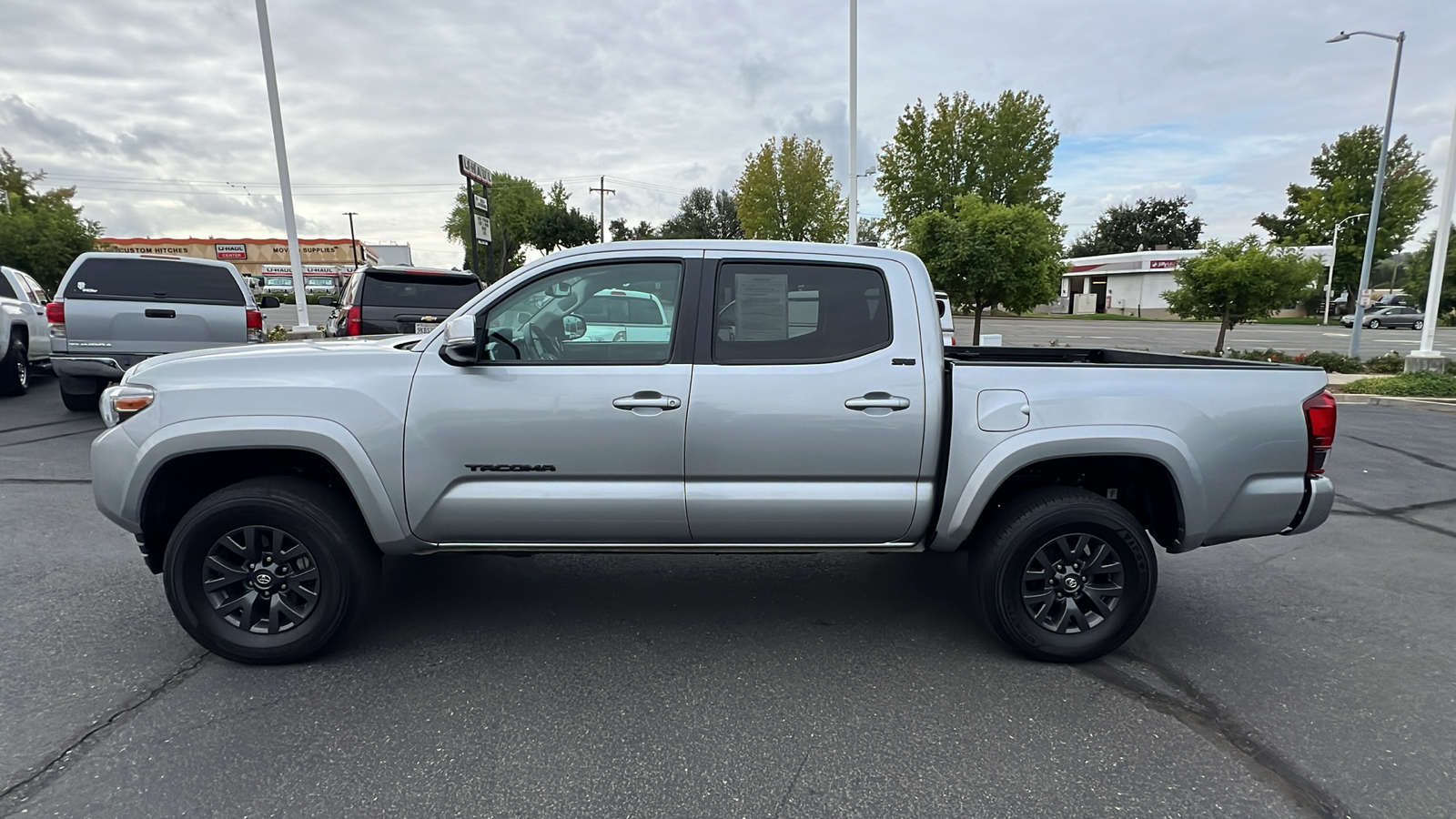 2023 Toyota Tacoma SR5 Double Cab 5 Bed V6 AT 3