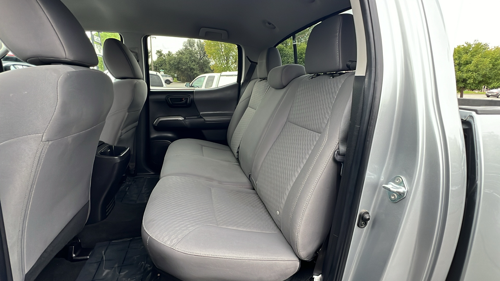 2023 Toyota Tacoma SR5 Double Cab 5 Bed V6 AT 13