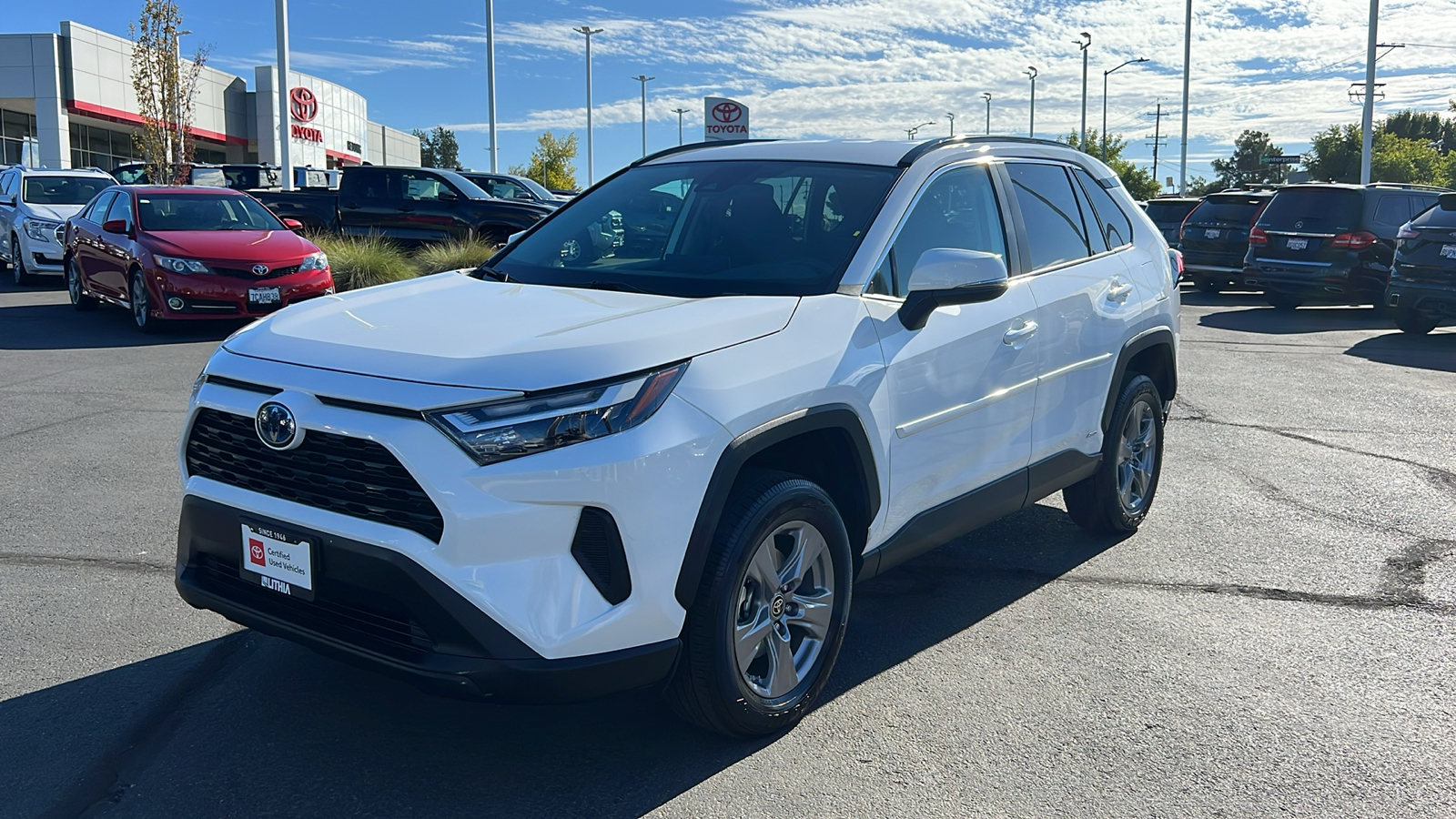 2023 Toyota RAV4 Hybrid LE 1