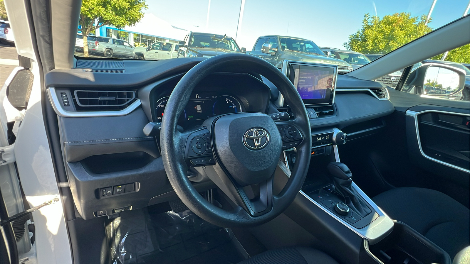 2023 Toyota RAV4 Hybrid LE 2