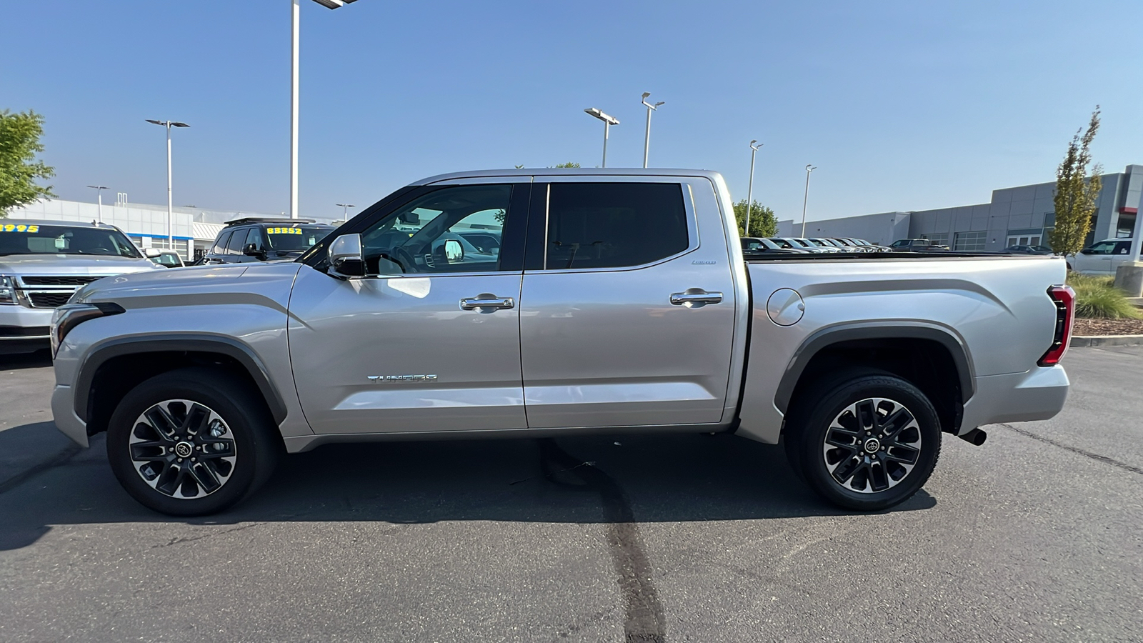 2023 Toyota Tundra Limited CrewMax 5.5 Bed 3