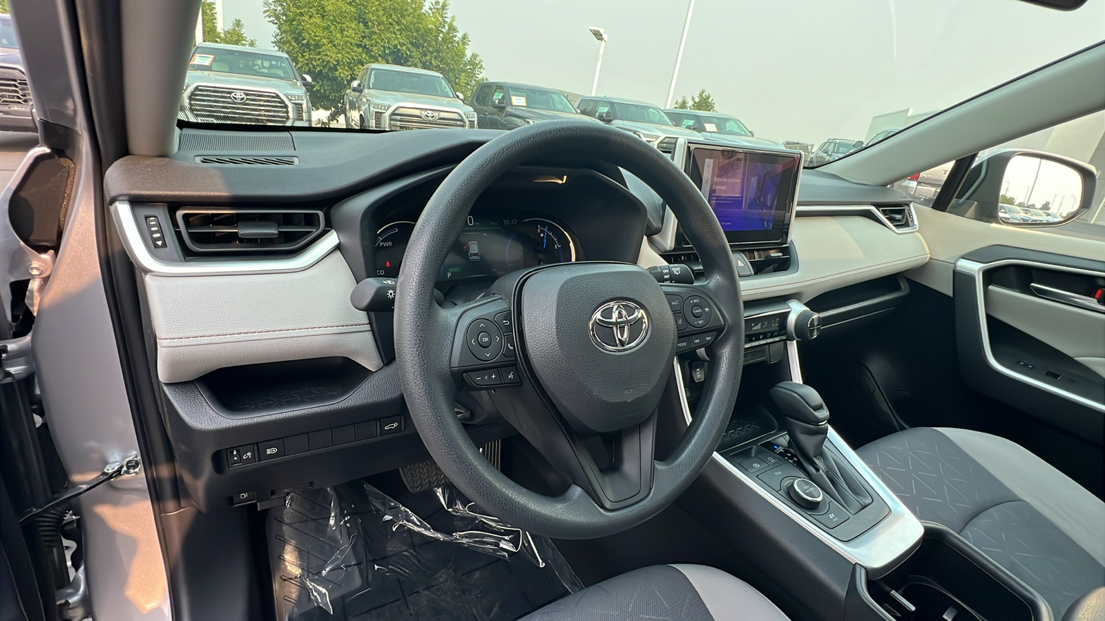 2024 Toyota RAV4 Hybrid XLE 2