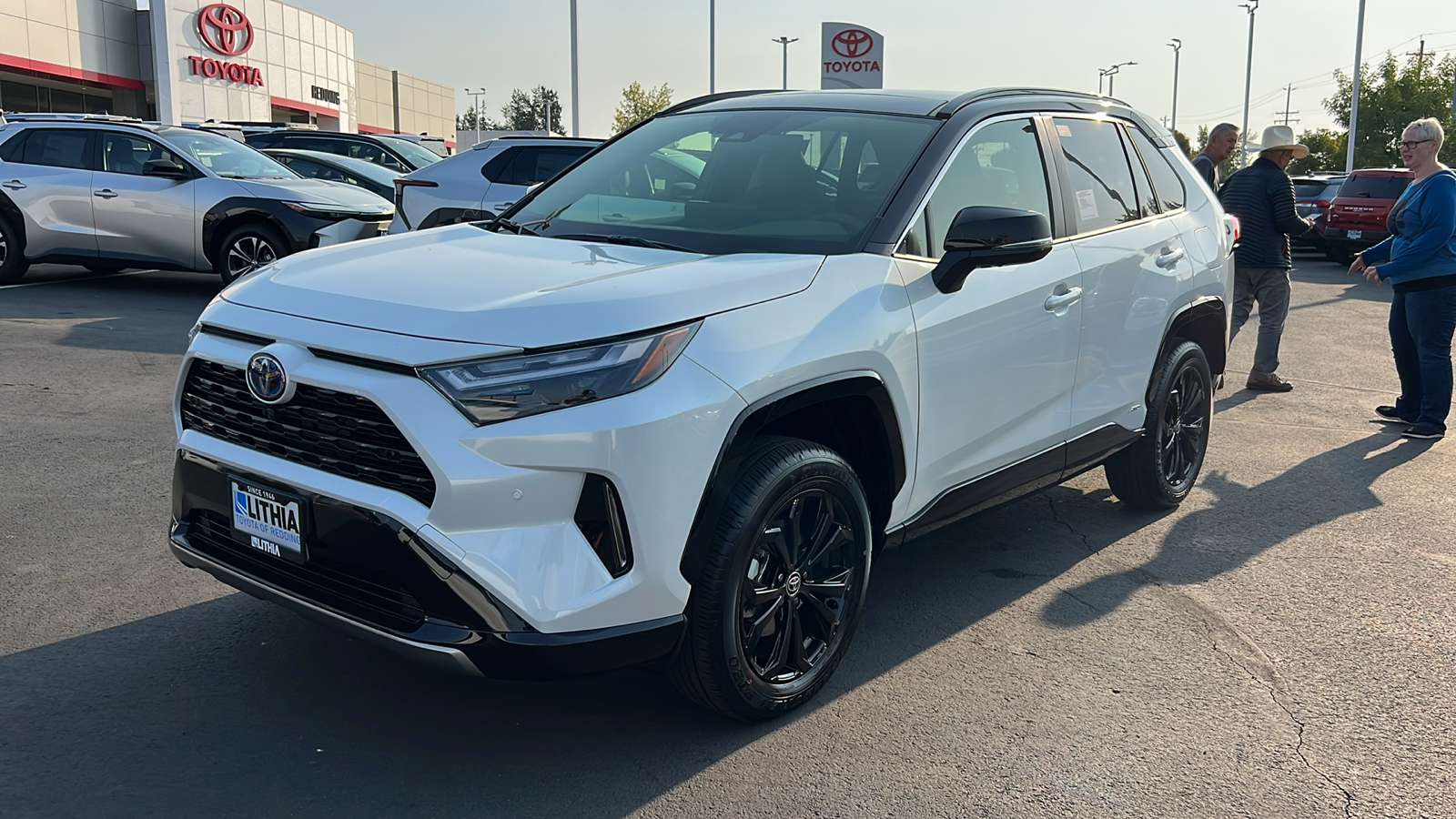 2024 Toyota RAV4 Hybrid XSE 1