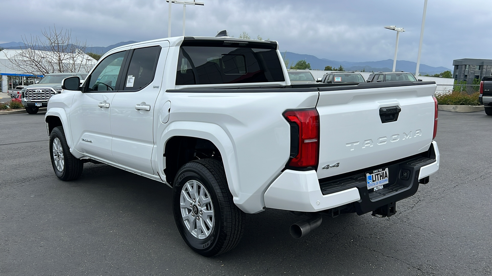 2024 Toyota Tacoma SR5 Double Cab 5 Bed AT 4