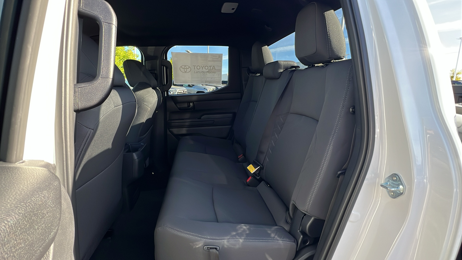 2024 Toyota Tacoma SR5 Double Cab 5 Bed AT 13