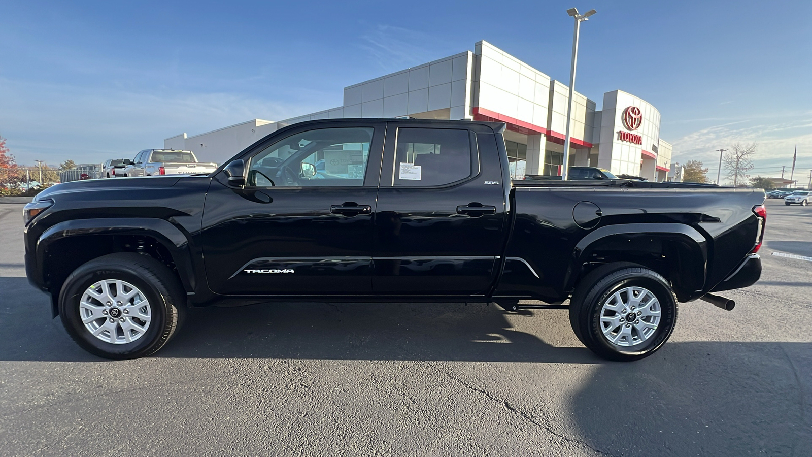 2024 Toyota Tacoma SR5 Double Cab 6 Bed AT 4