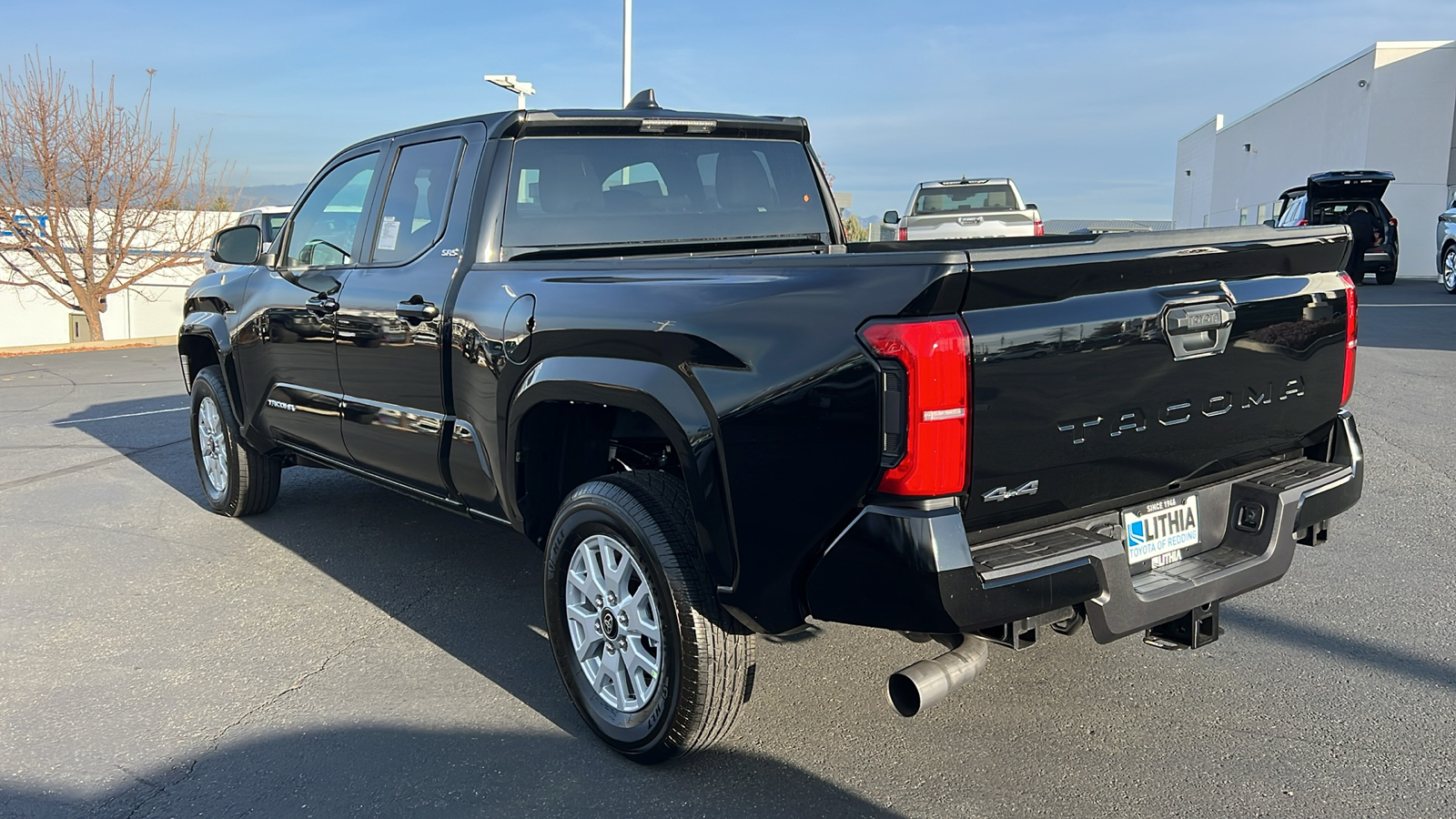 2024 Toyota Tacoma SR5 Double Cab 6 Bed AT 5