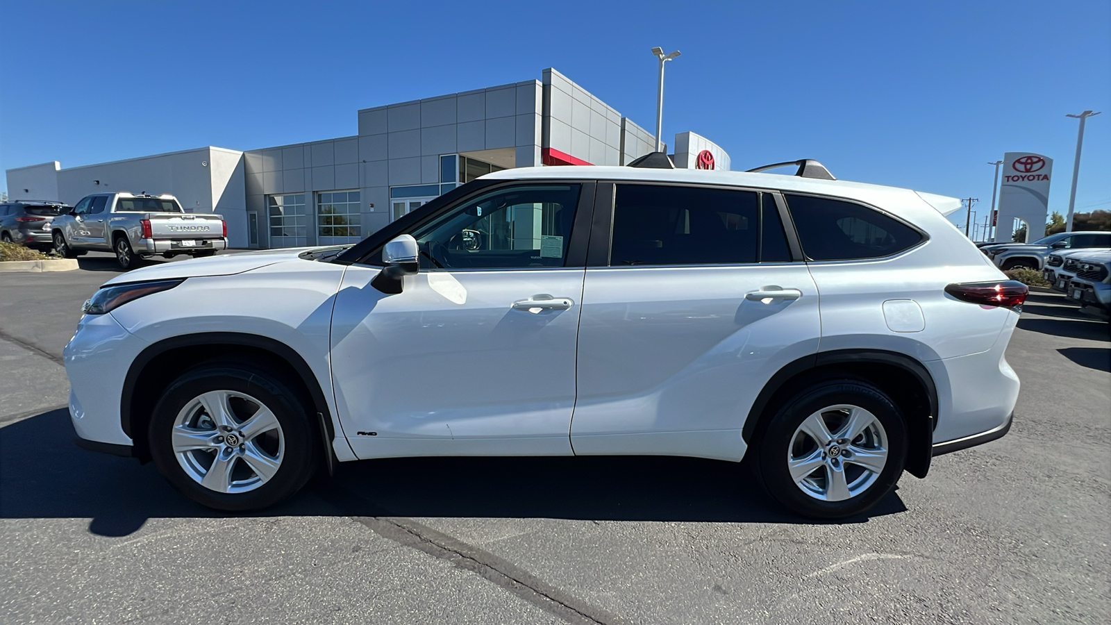 2024 Toyota Highlander Hybrid  3