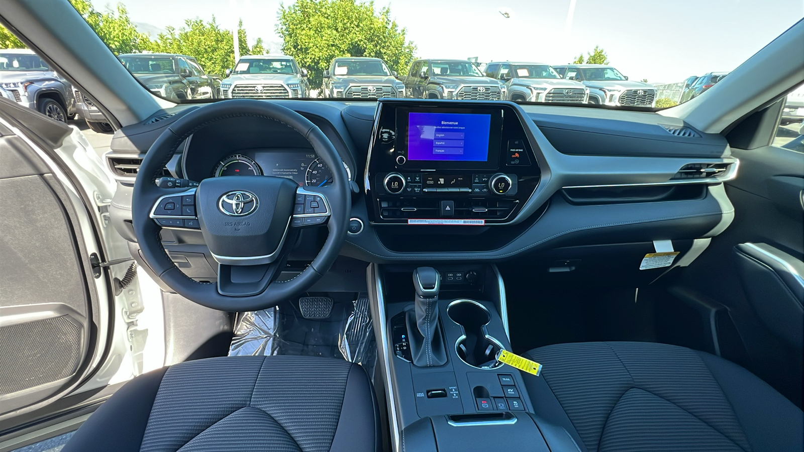 2024 Toyota Highlander Hybrid  10