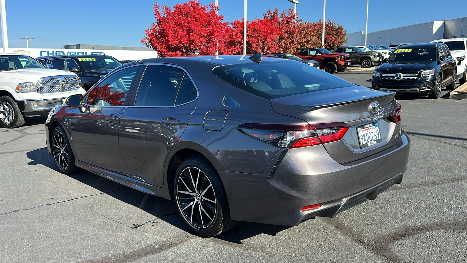 2024 Toyota Camry SE 4