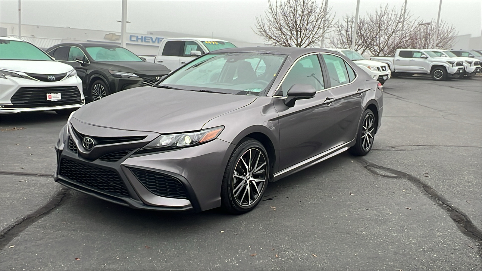 2024 Toyota Camry SE 1