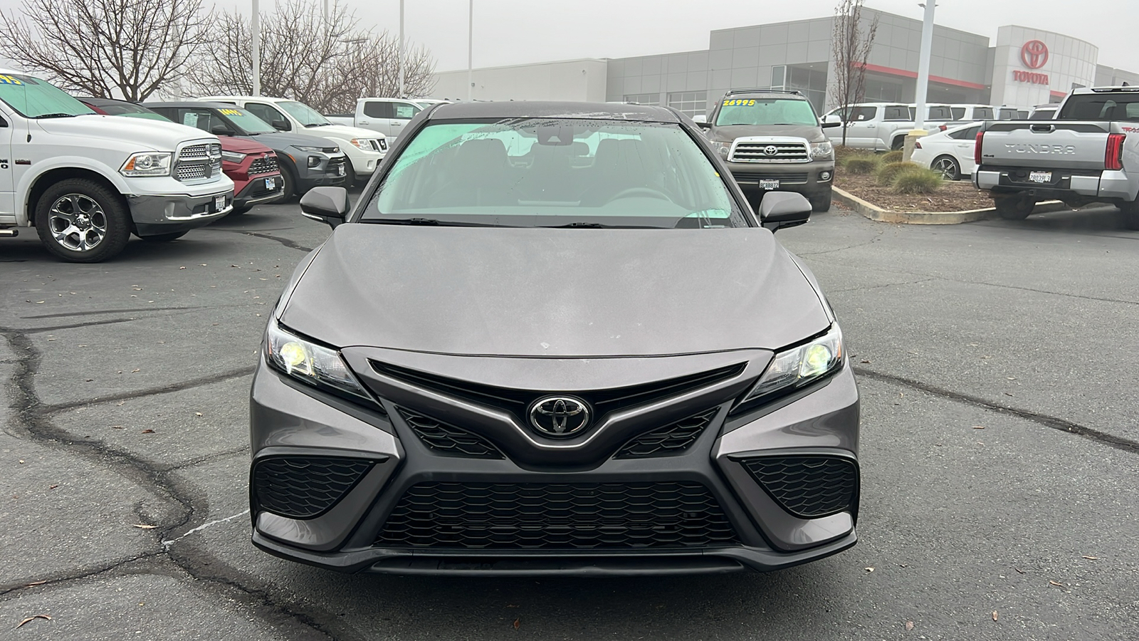 2024 Toyota Camry SE 6