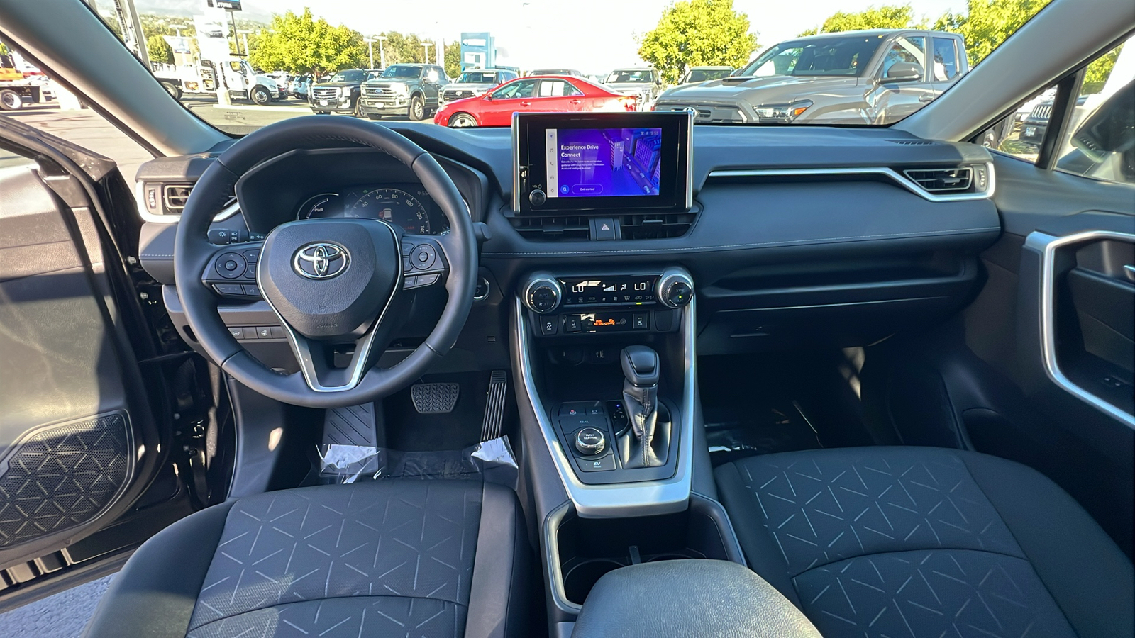 2024 Toyota RAV4 Hybrid Woodland 10