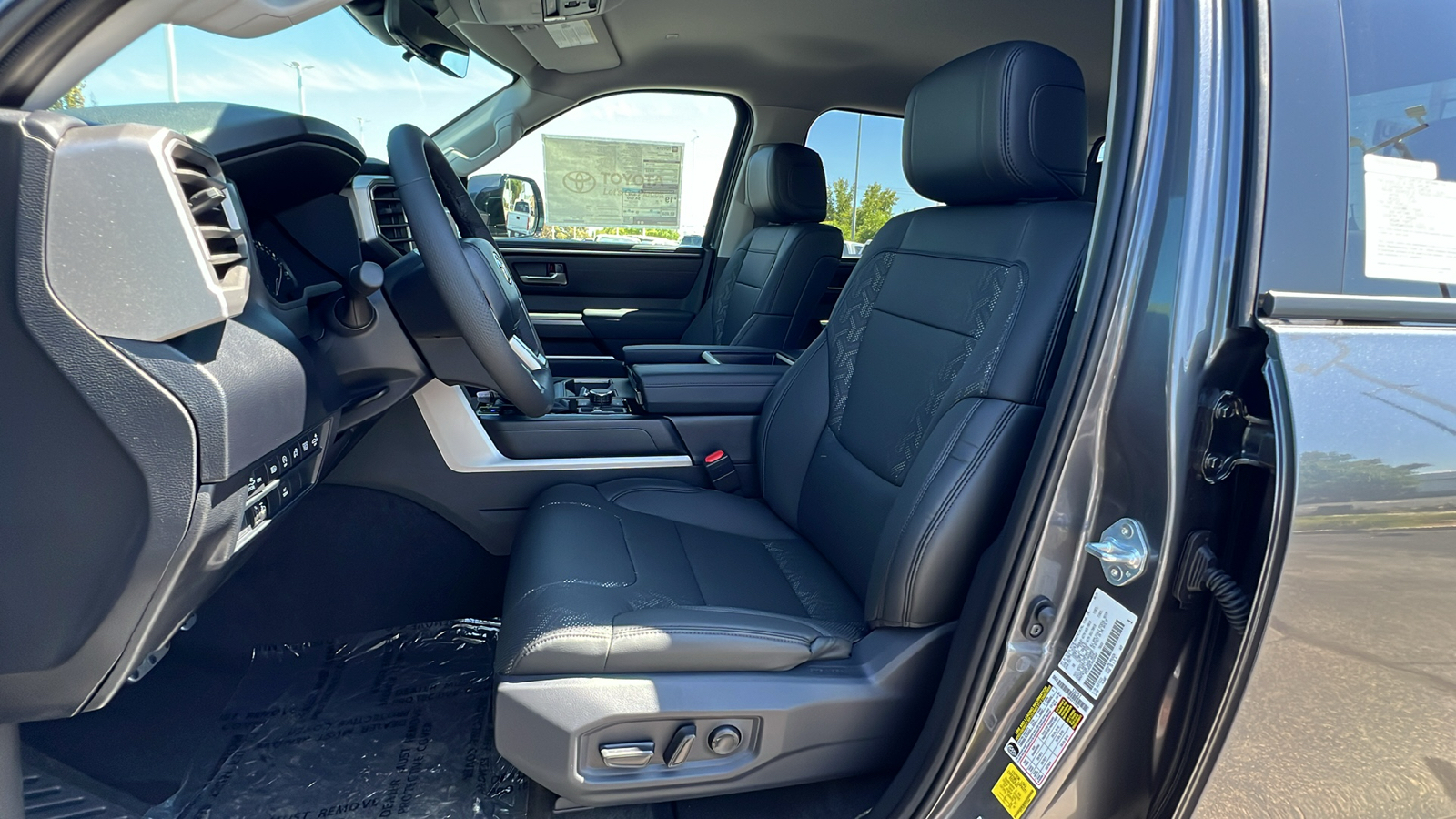 2024 Toyota Tundra SR5 CrewMax 5.5 Bed 11