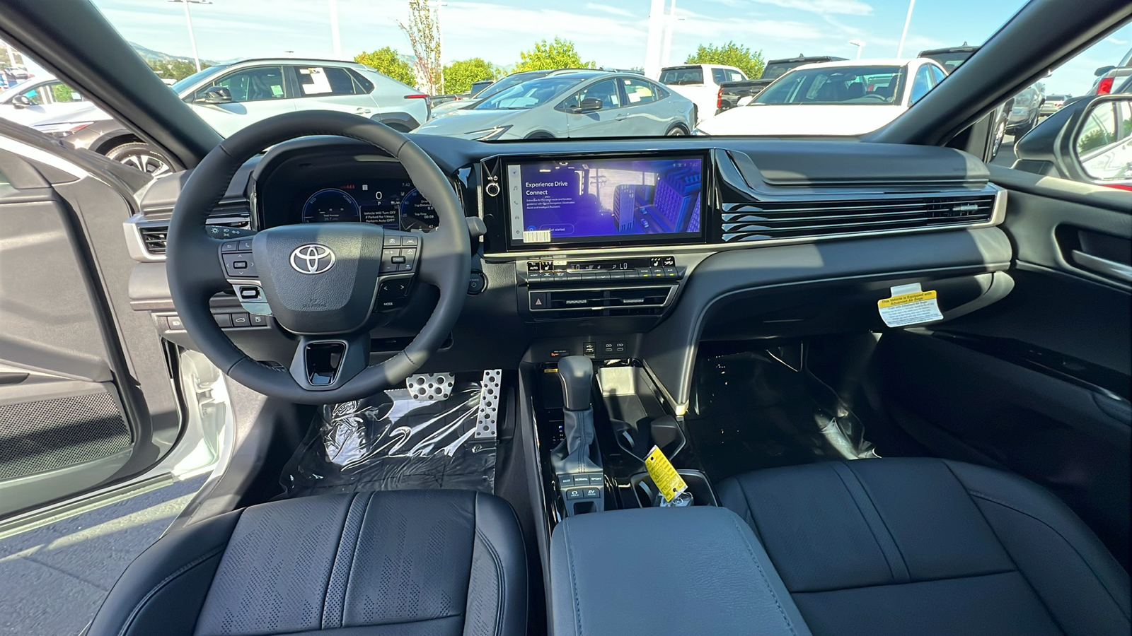 2025 Toyota Camry XSE 10