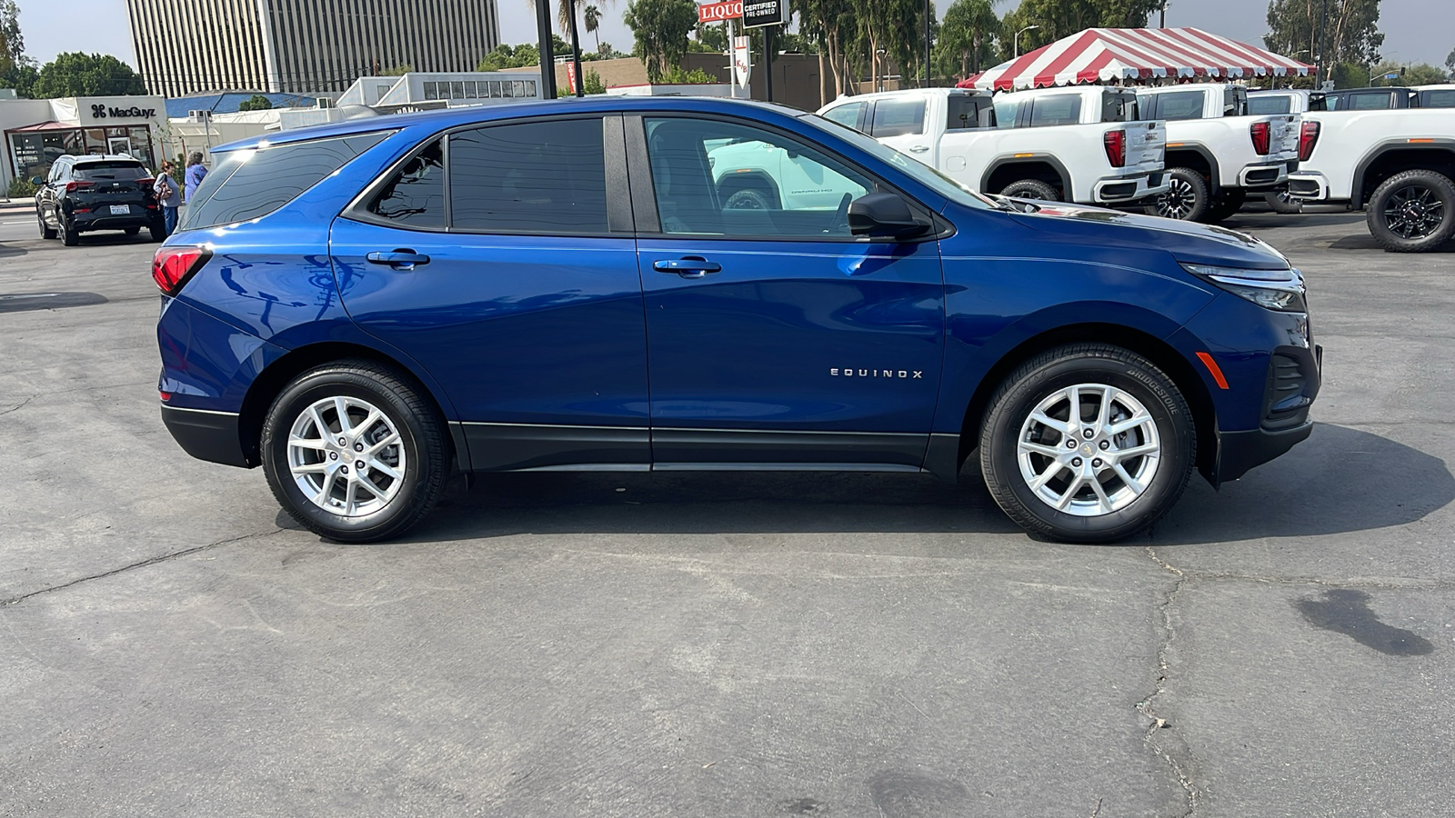 2022 Chevrolet Equinox LS 6