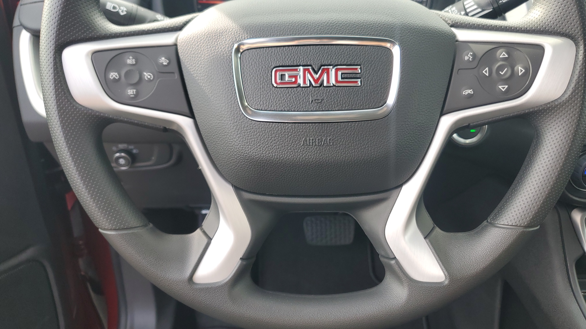 2024 GMC Terrain SLE 23