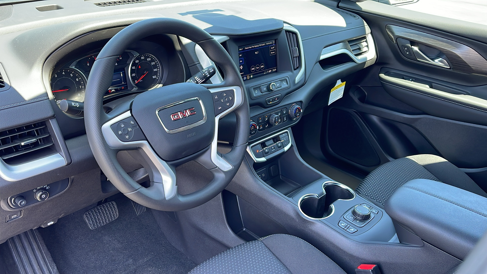 2024 GMC Terrain SLE 9