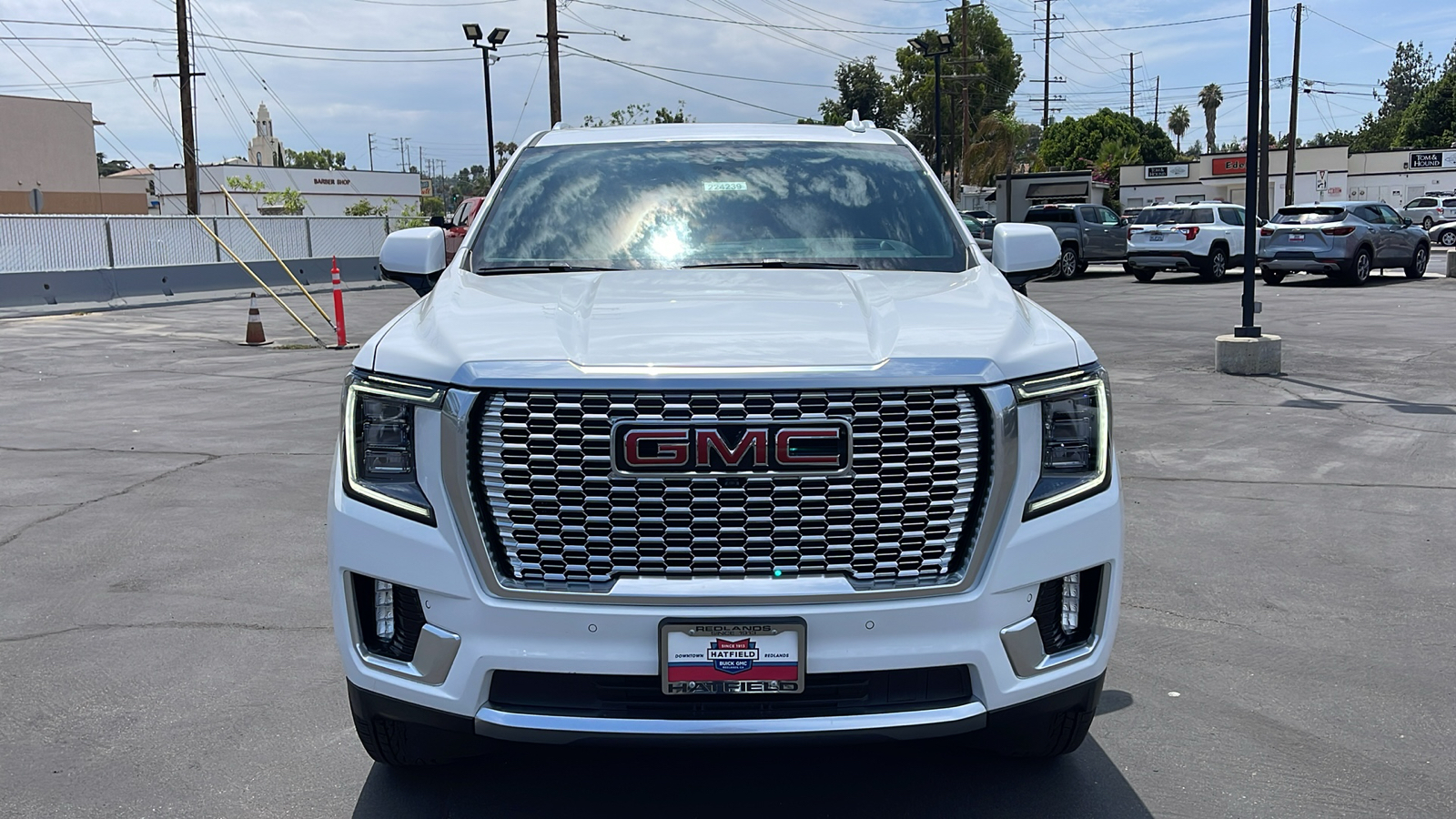 2024 GMC Yukon XL Denali 8