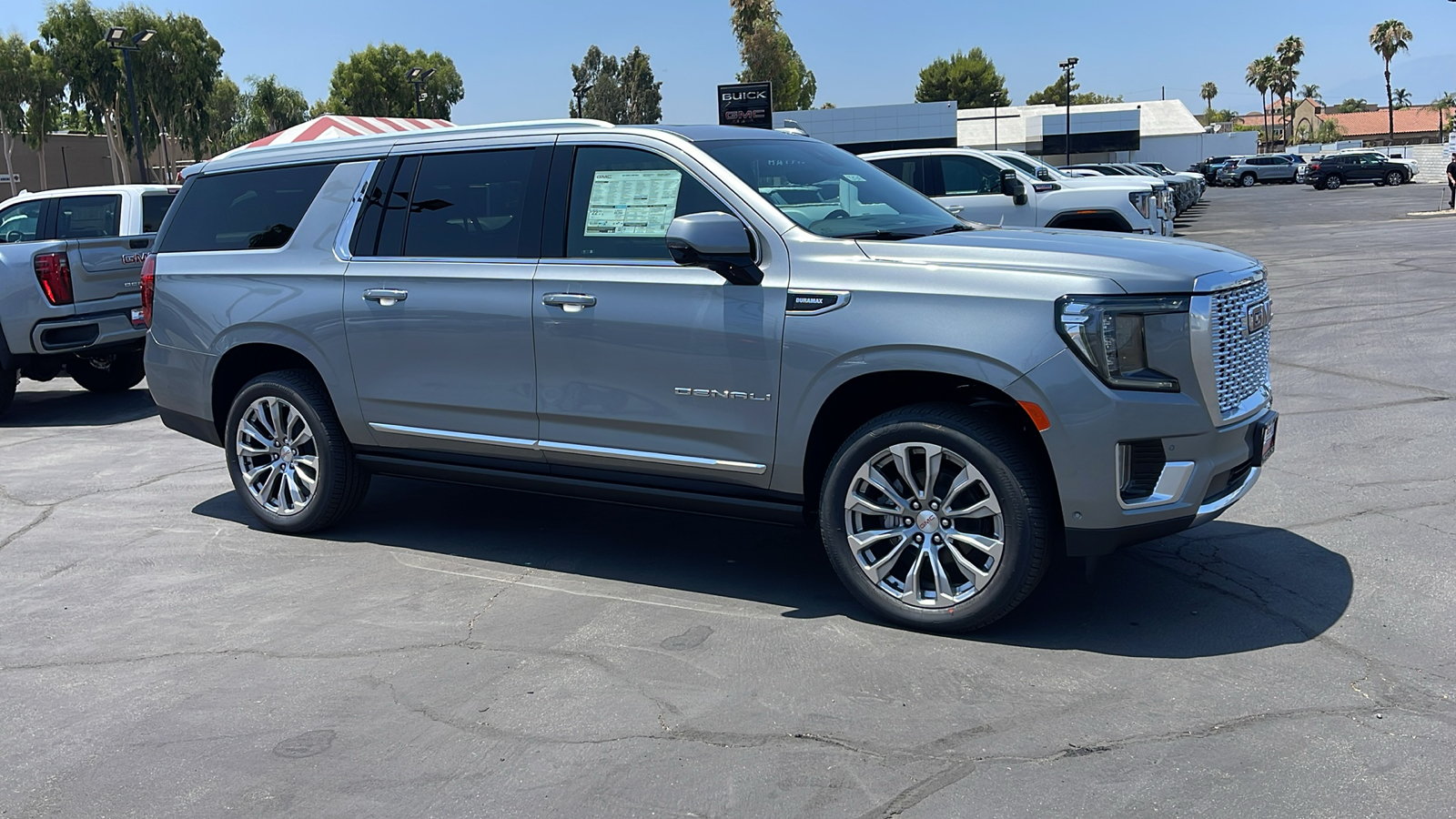 2024 GMC Yukon XL Denali 7