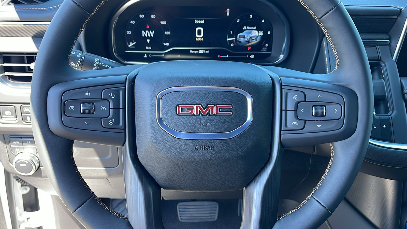 2024 GMC Yukon XL AT4 19