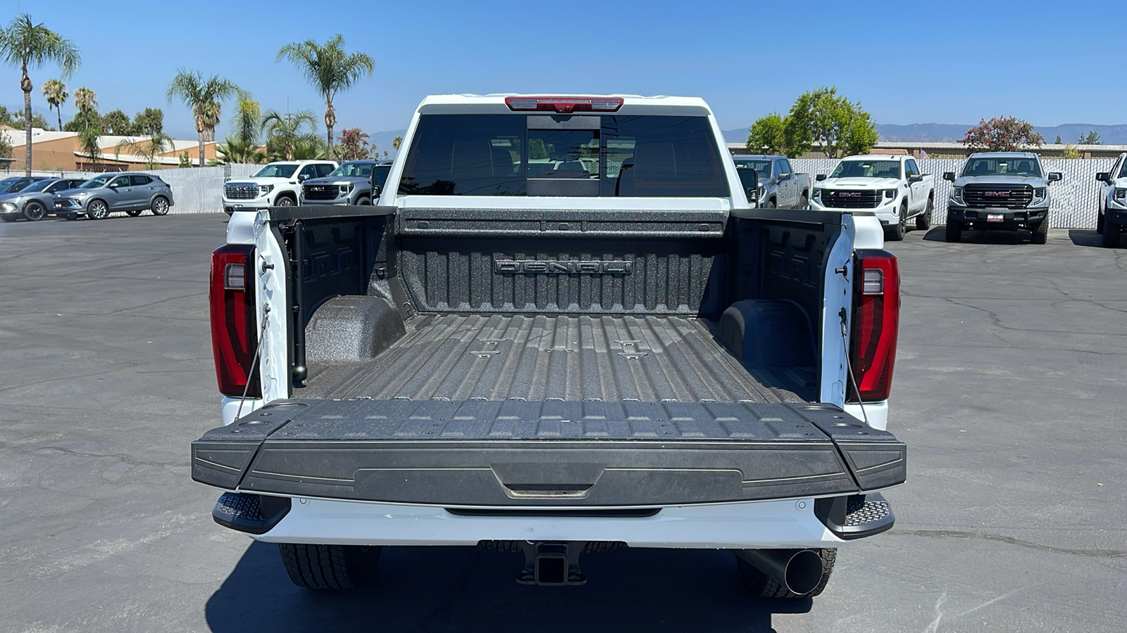 2024 GMC Sierra 2500HD Denali Ultimate 24