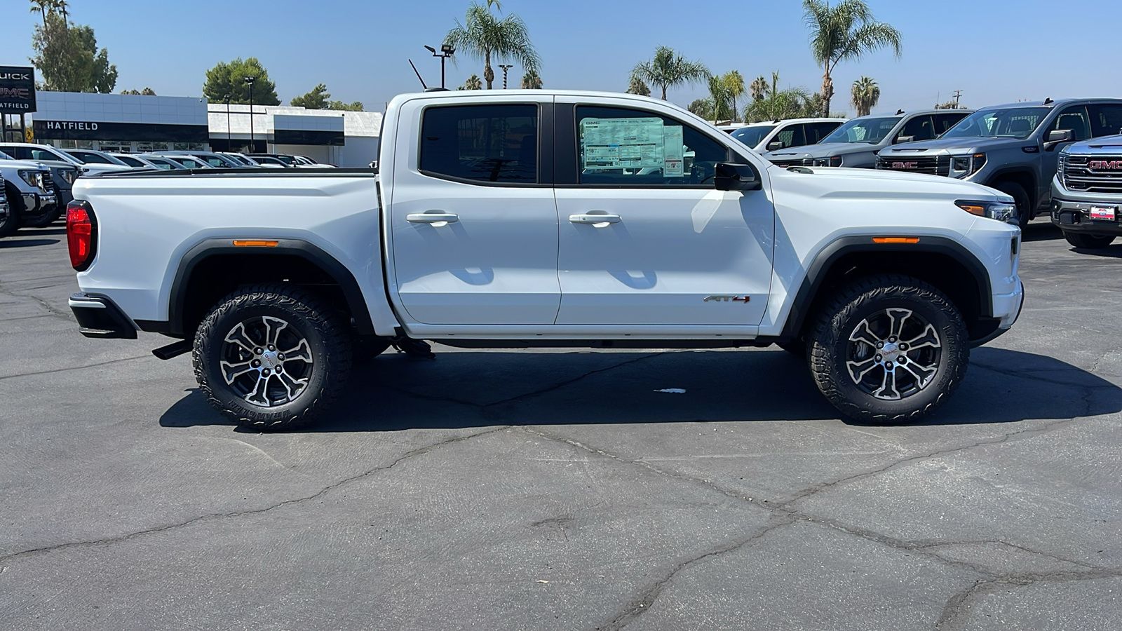 2024 GMC Canyon AT4 23