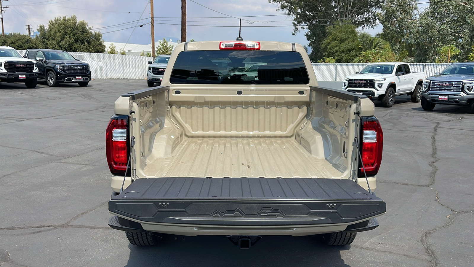 2024 GMC Canyon Elevation 24