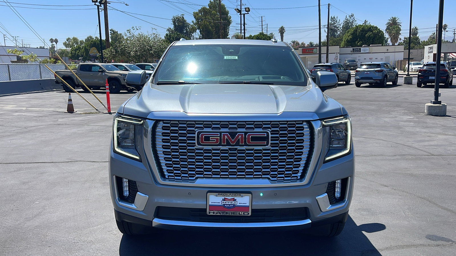 2024 GMC Yukon Denali 8