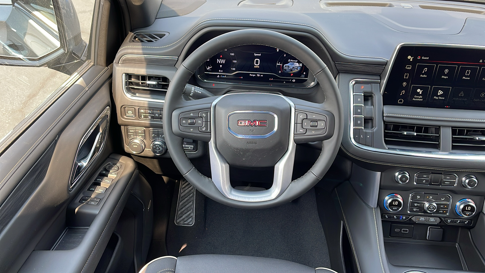 2024 GMC Yukon XL SLT 12