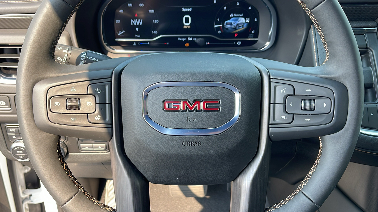 2024 GMC Yukon XL AT4 18