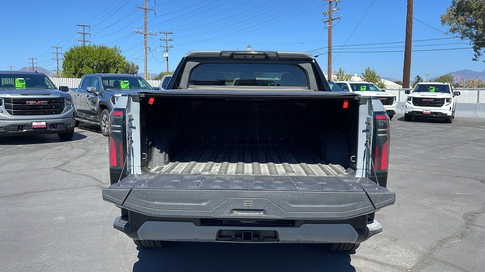 2024 GMC Sierra EV Denali Edition 1 24