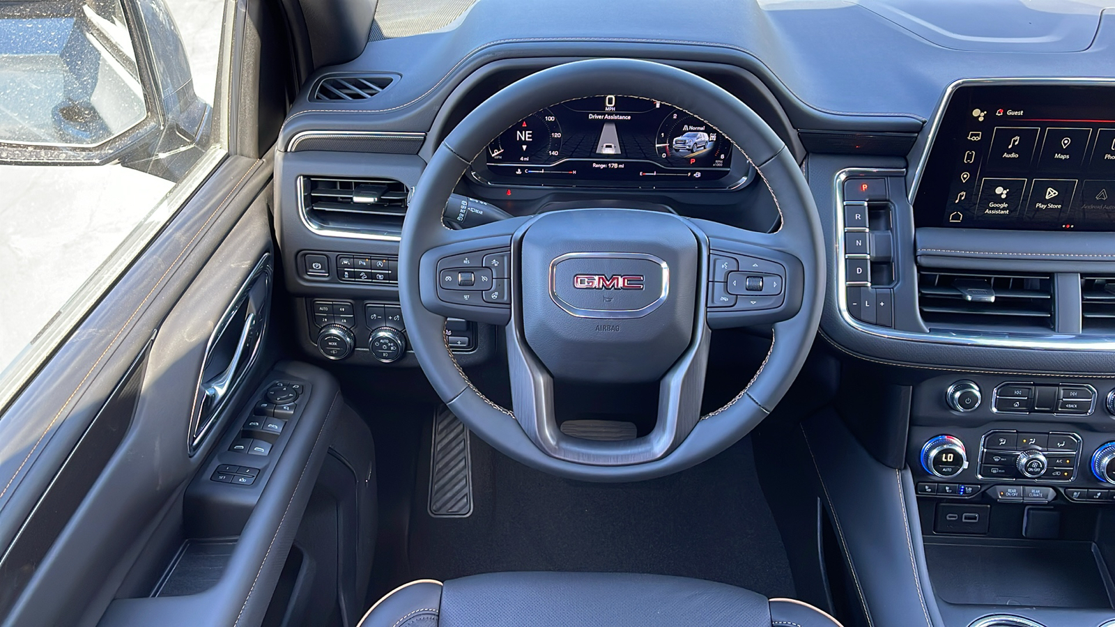 2024 GMC Yukon XL AT4 12