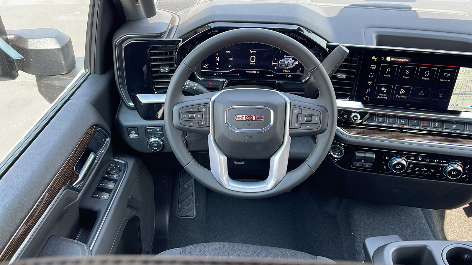 2025 GMC Sierra 2500HD SLE 12