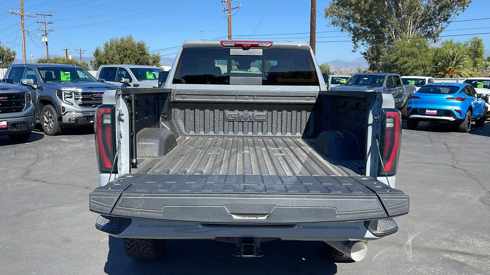 2025 GMC Sierra 2500HD AT4 24