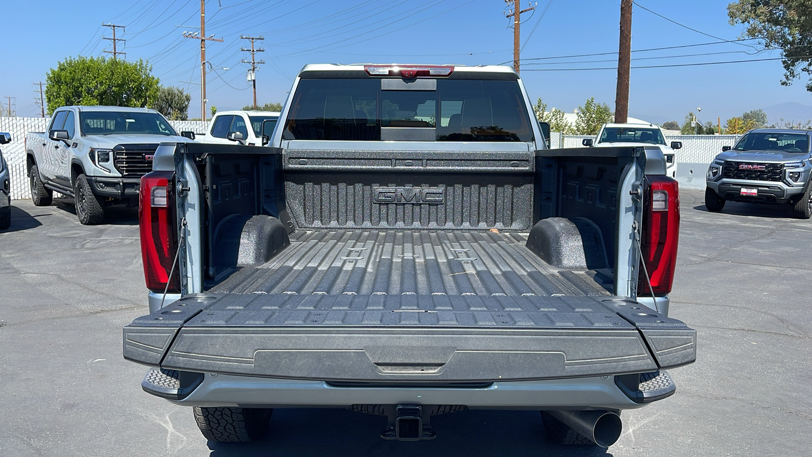 2025 GMC Sierra 2500HD Denali Ultimate 25