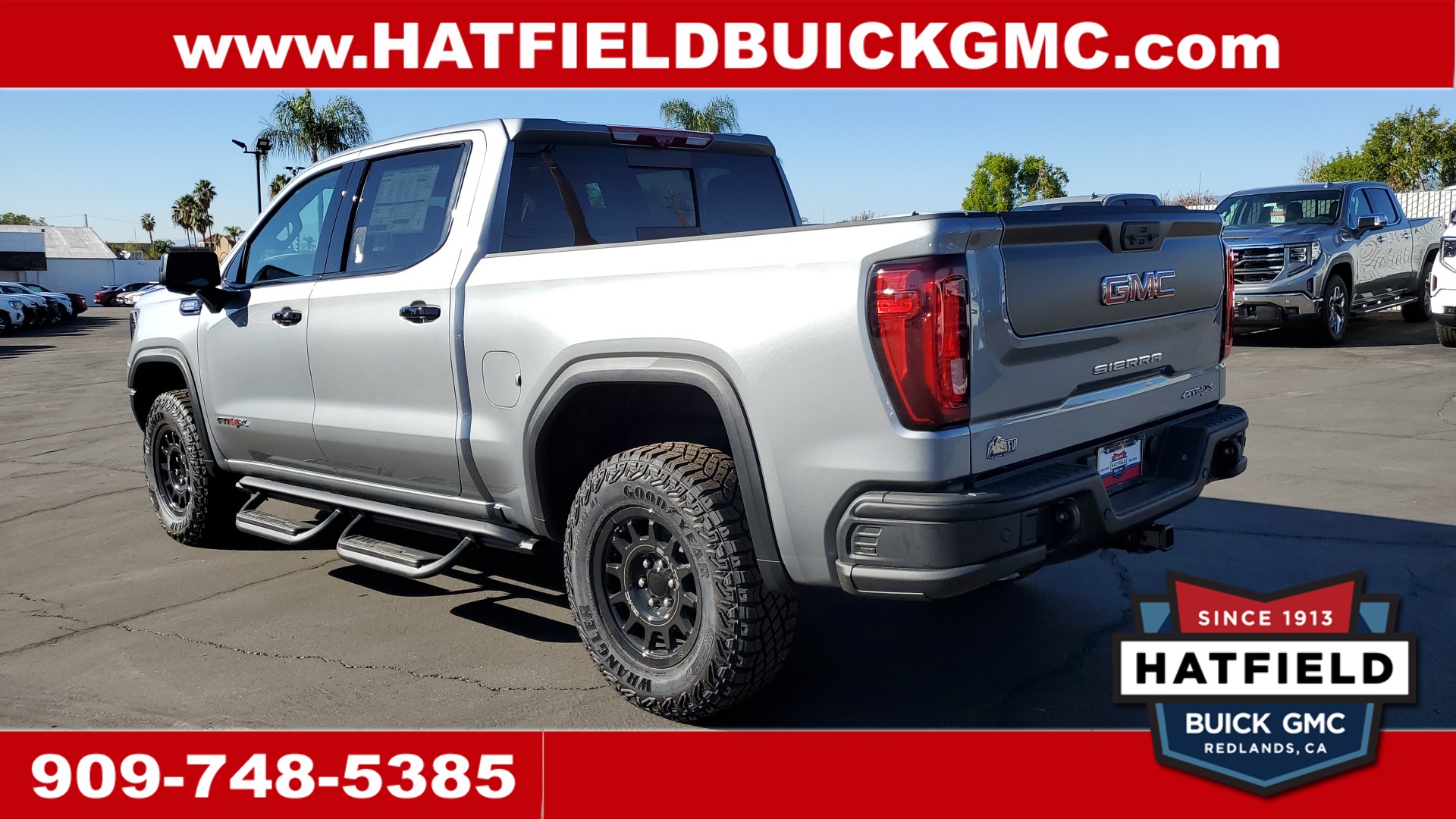 2025 GMC Sierra 1500 AT4X 3