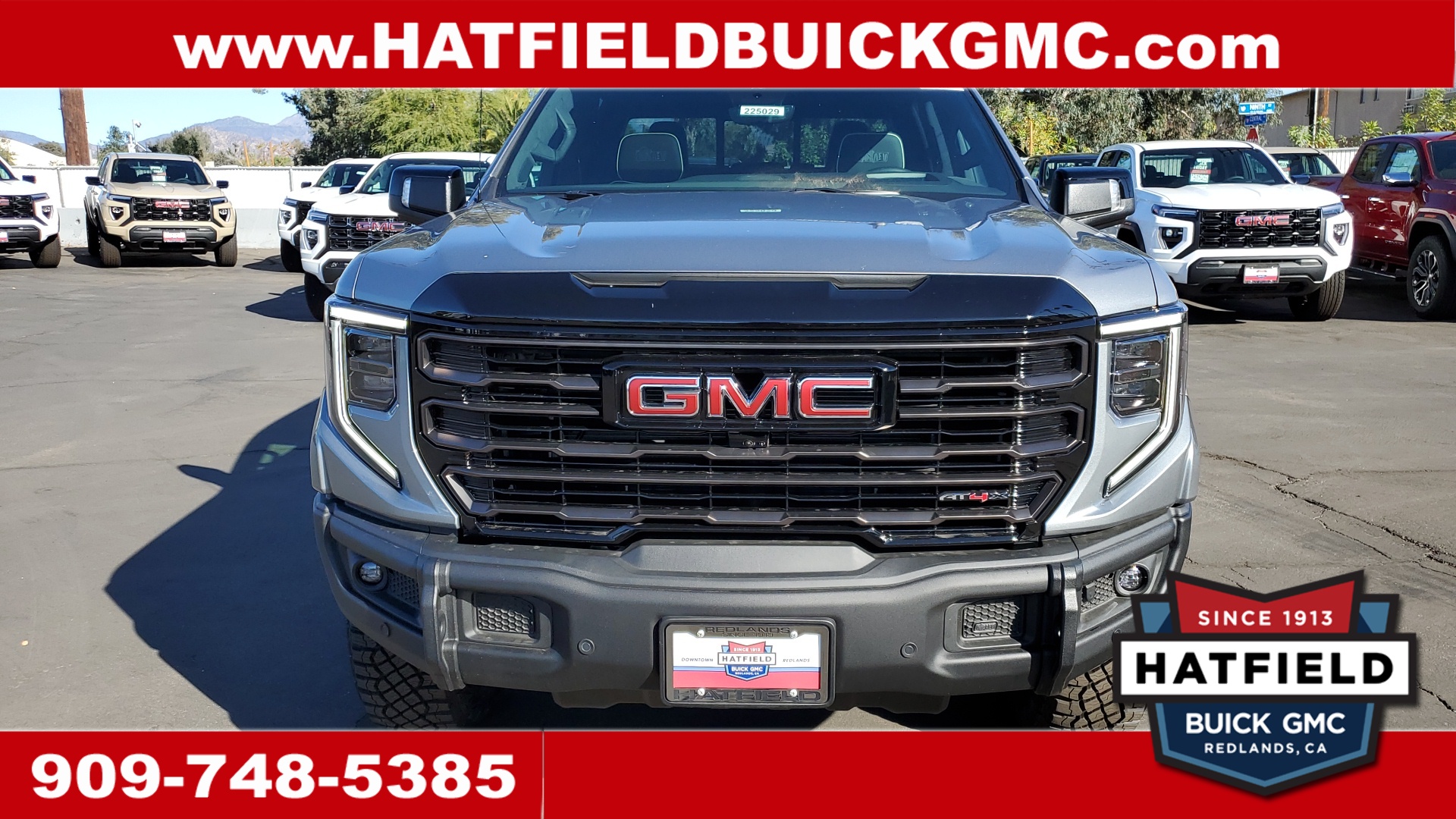 2025 GMC Sierra 1500 AT4X 8