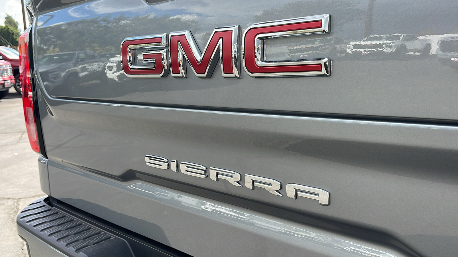 2025 GMC Sierra 1500 Elevation 29