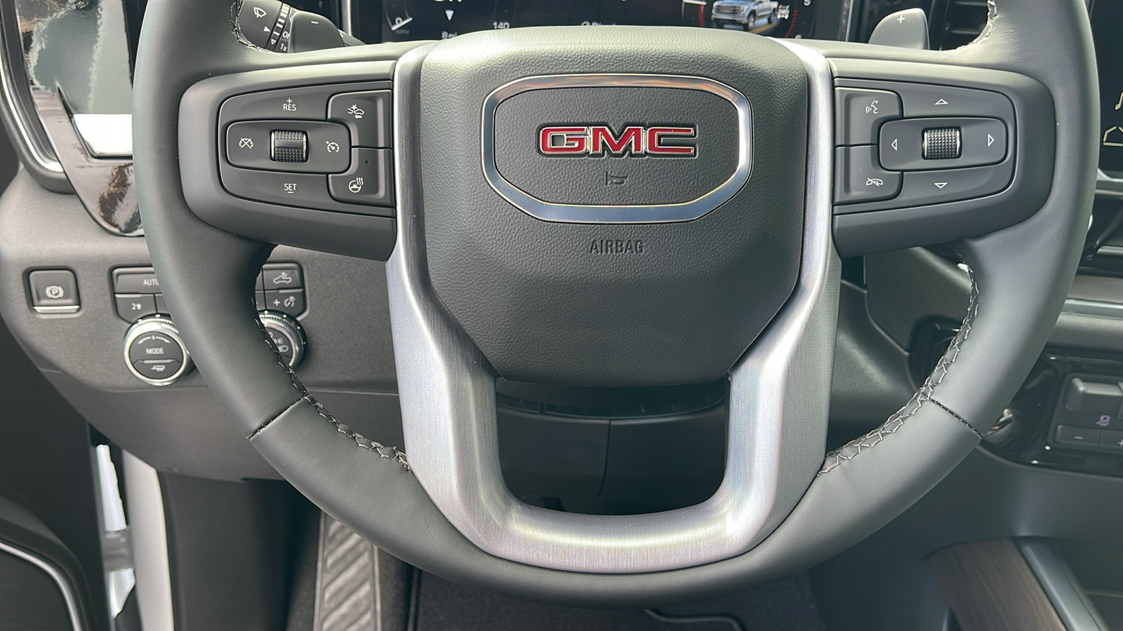 2025 GMC Sierra 1500 SLT 22