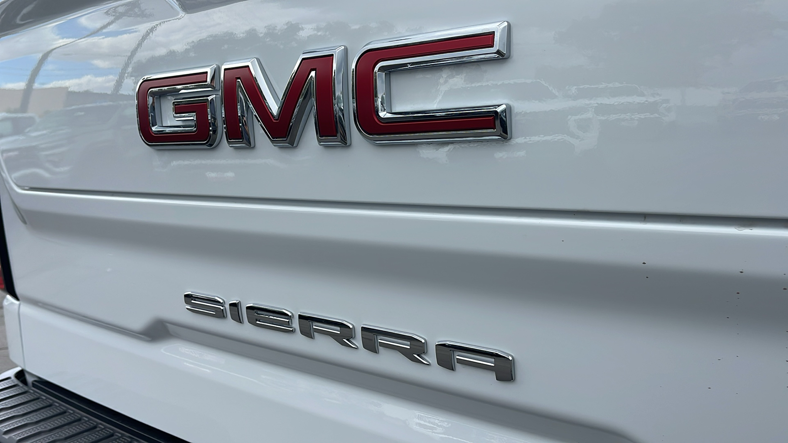 2025 GMC Sierra 1500 AT4X 29