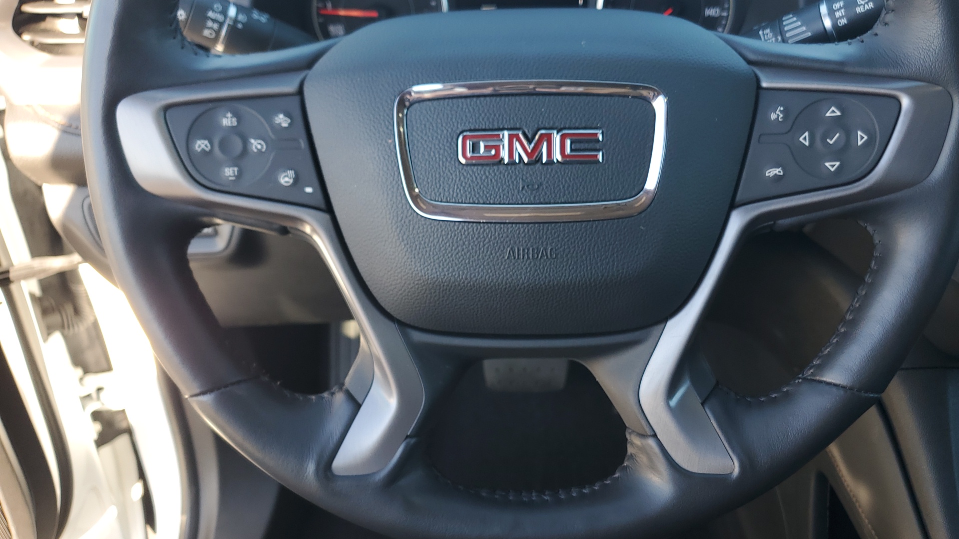 2021 GMC Acadia AT4 22