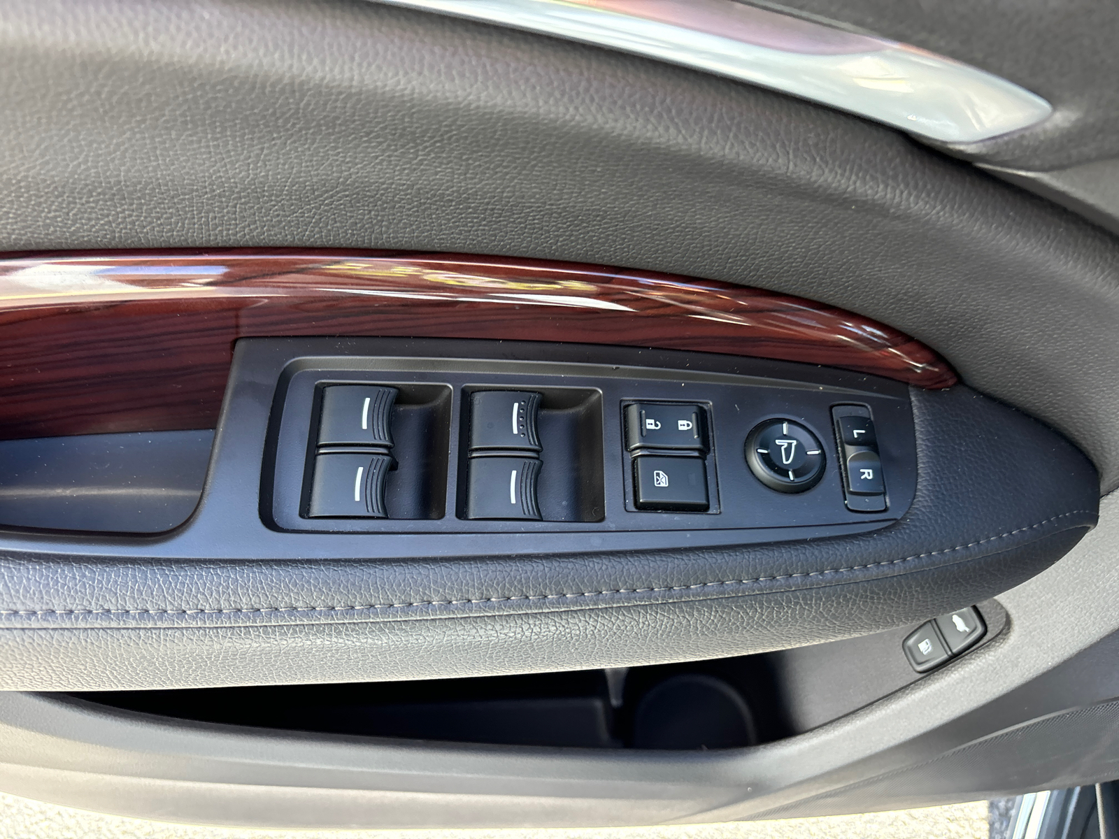 2016 Acura MDX TECH 13