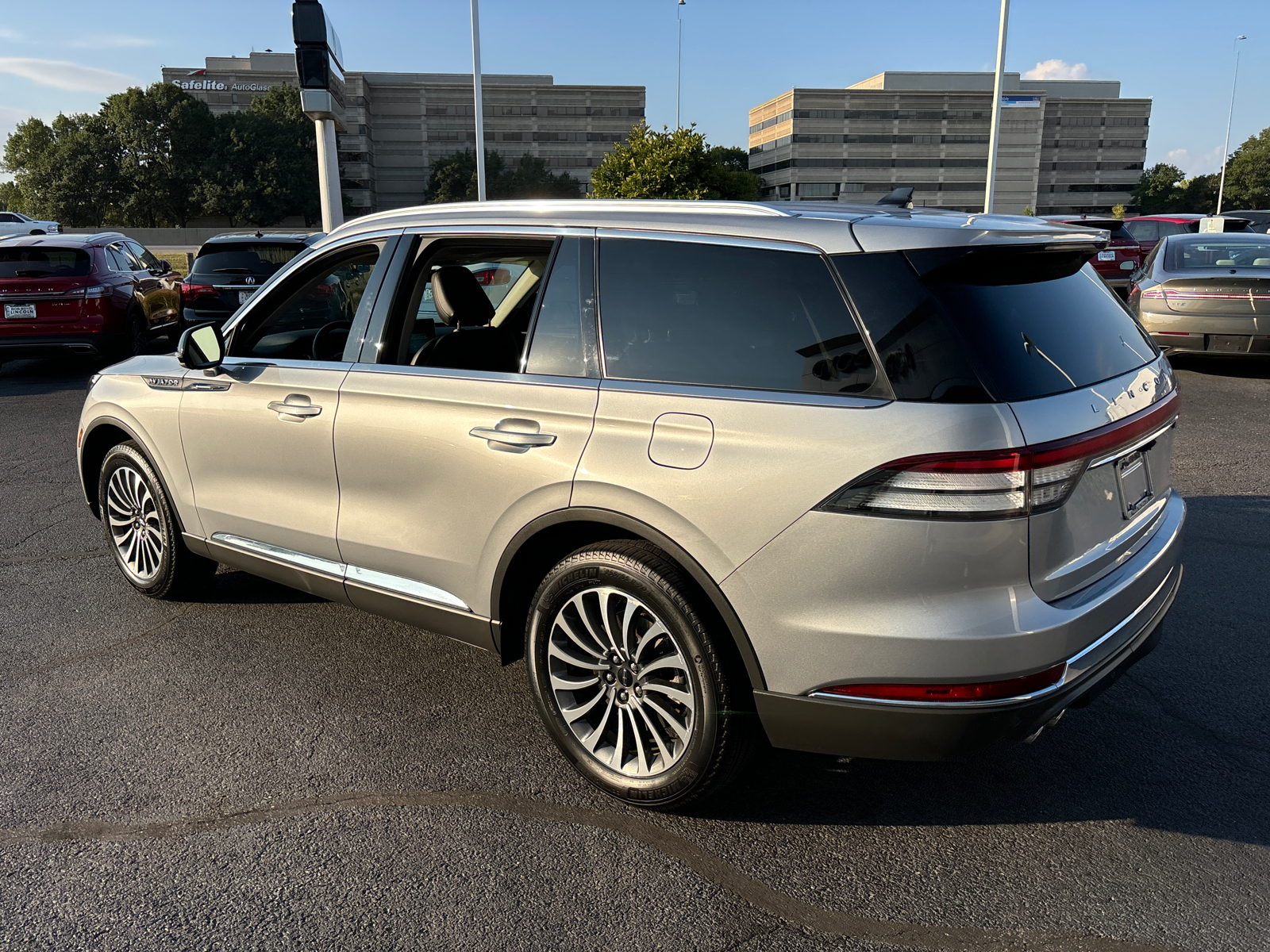 2022 Lincoln Aviator Standard 5