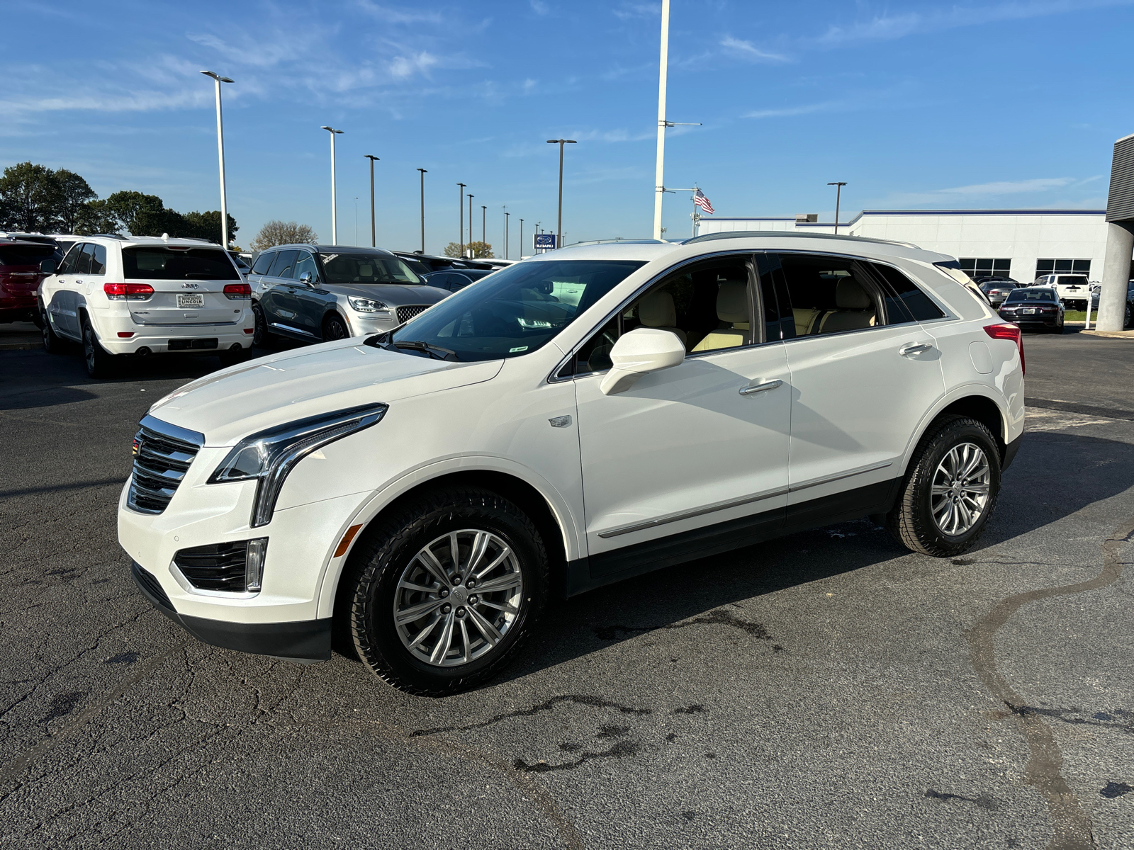 2018 Cadillac XT5 Luxury AWD 3